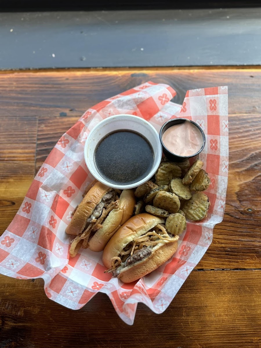 Beer Garden @ Bart's Drive-In Restaurant - Photo 4