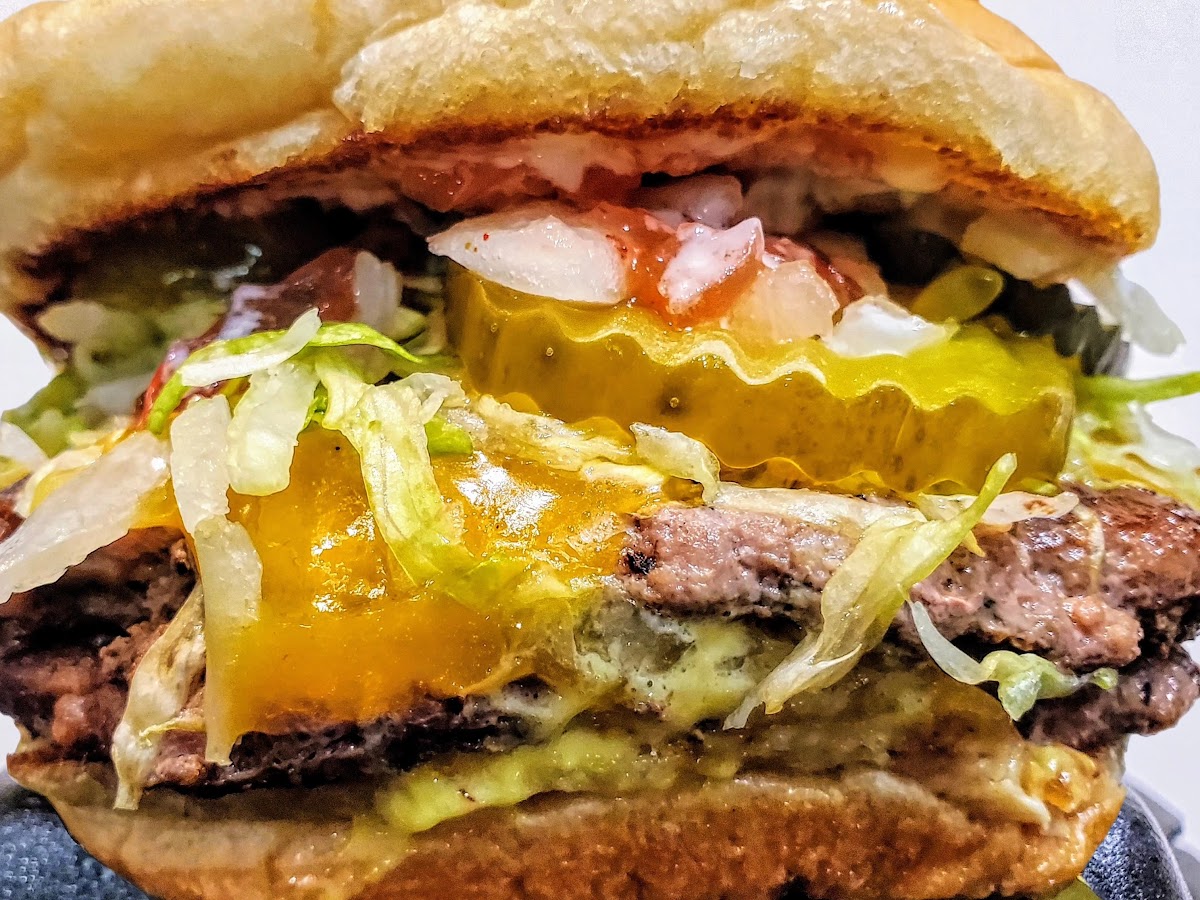 EZ's Burger Deluxe - Photo 1