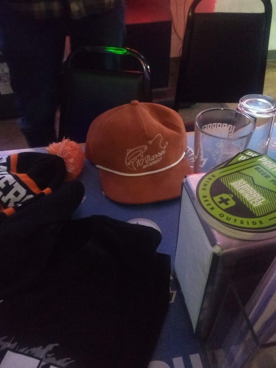 Chasers Bar & Grill - Photo 8