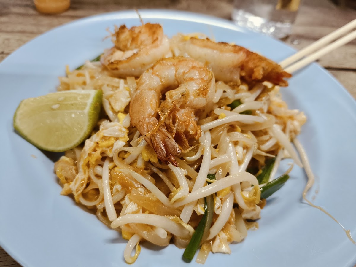 Isaan Ros Sab Restaurant - Photo 9