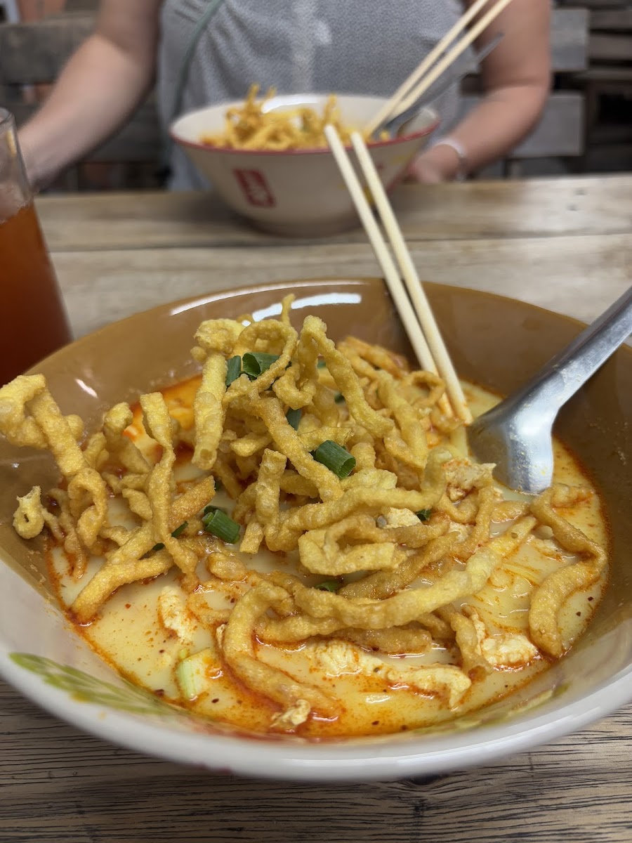 Isaan Ros Sab Restaurant - Photo 5