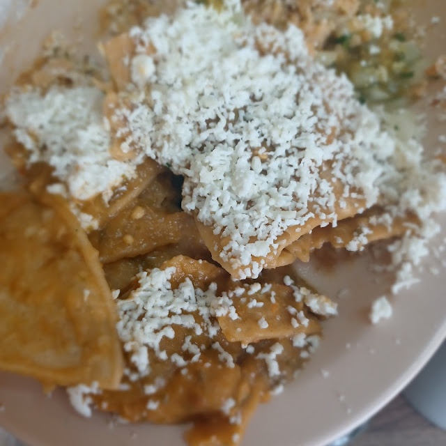 Chilaquiles Con Queso