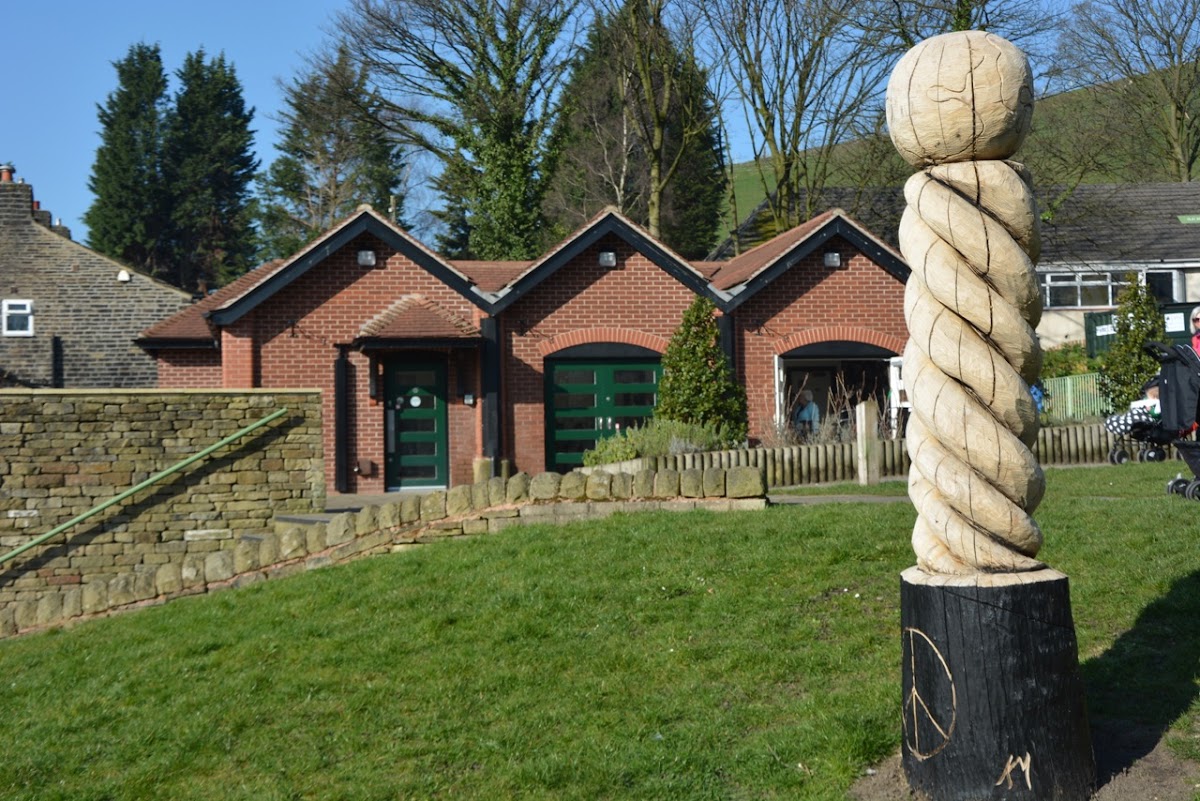 Dunwood Park Cafe - Photo 2