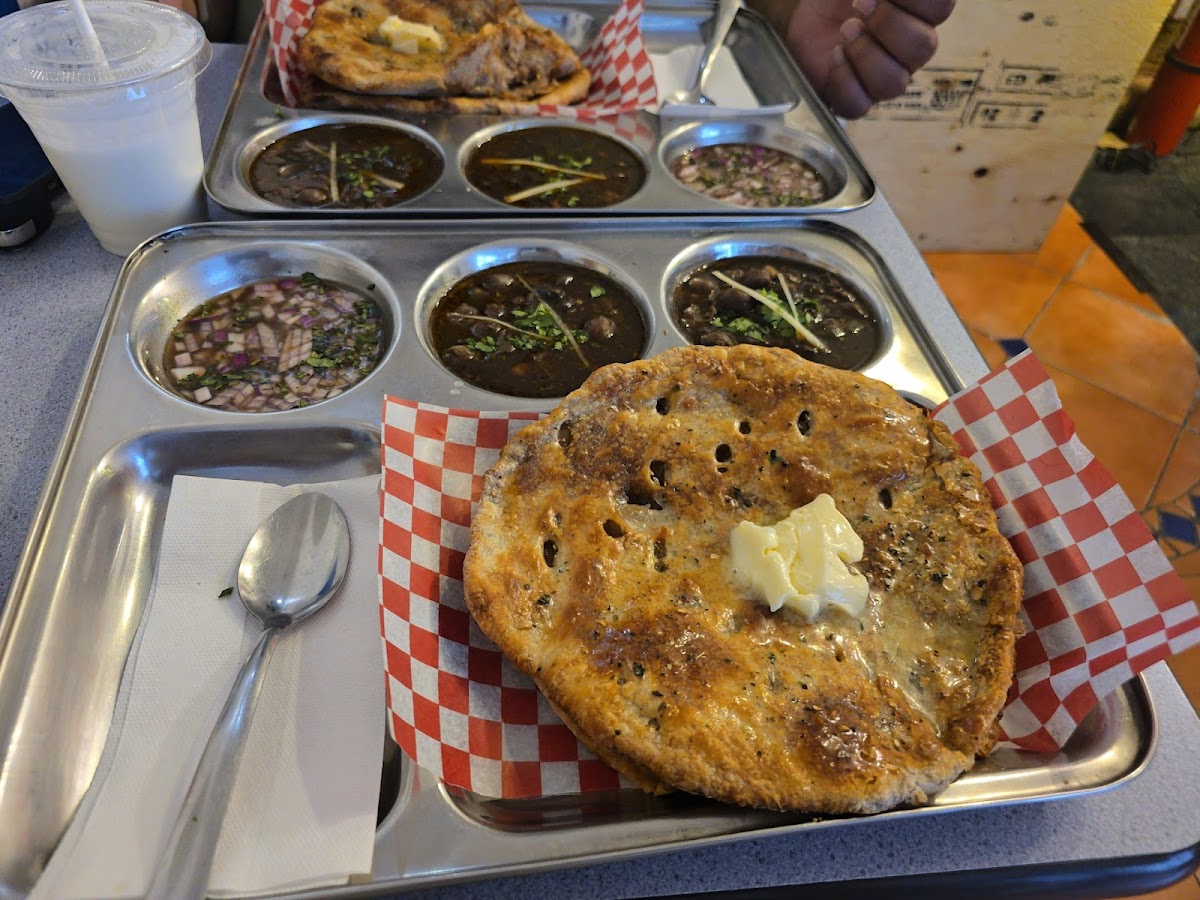 Restaurant Amritsari Kulcha & Sweets - Photo 3