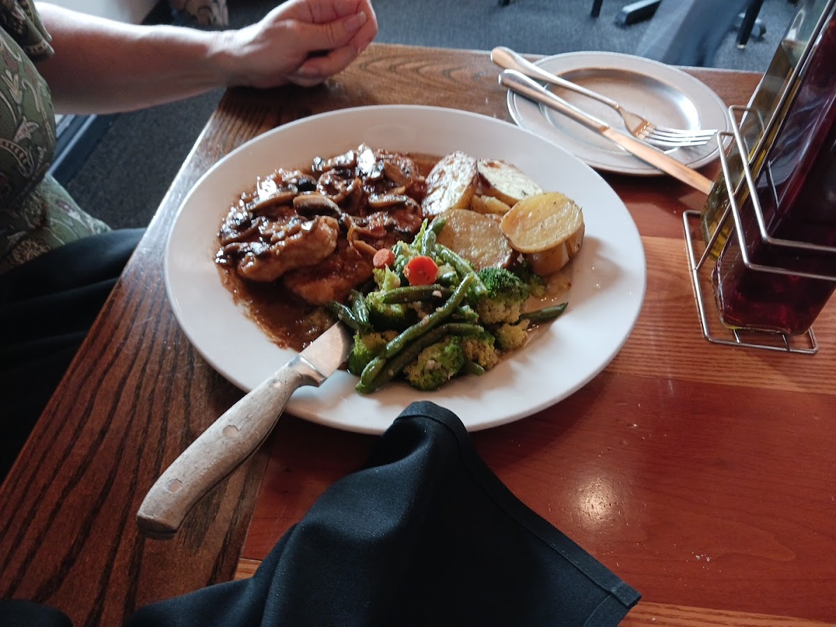 Nicolino's Restaurant - Photo 2