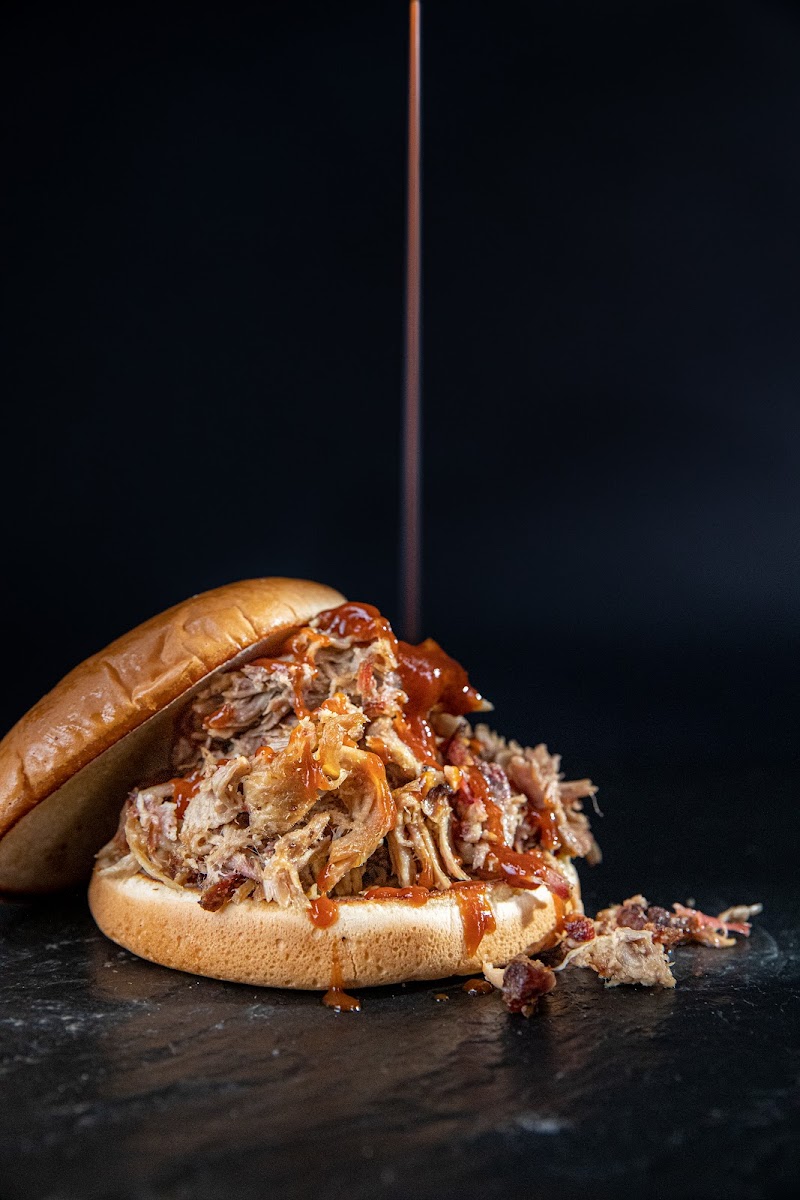 Hog-N-Bones -Valdosta Ga. - Photo 2