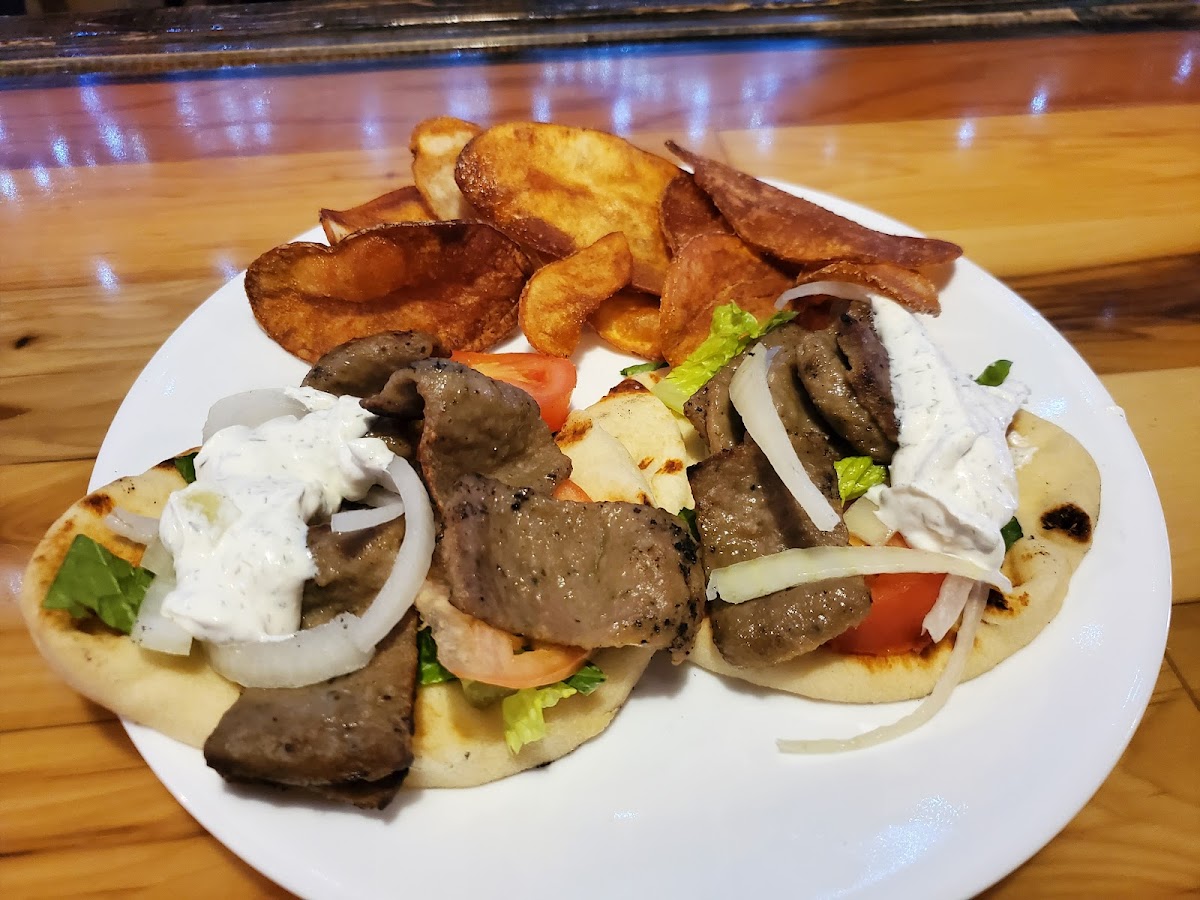 Slugger's Sports Bar & Grill - Photo 1