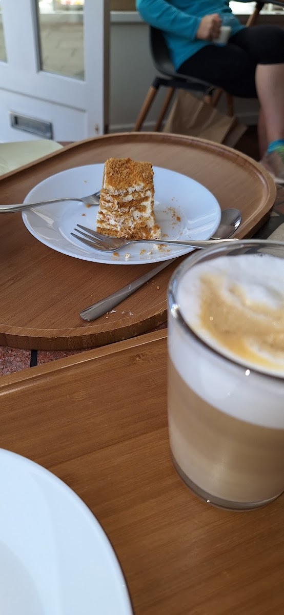 The Sunflower Cafe Ltd. - Photo 8
