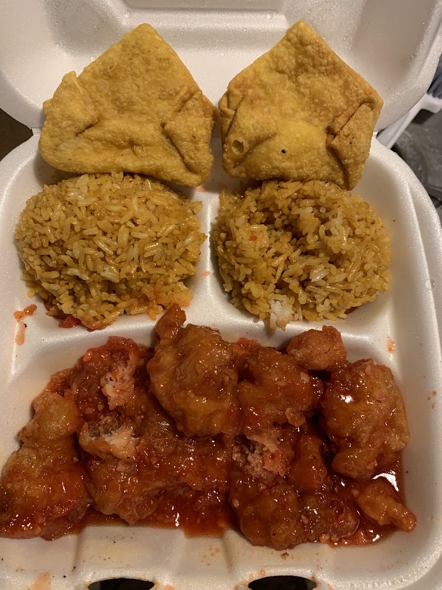 Canton Garden Restaurant - Photo 4