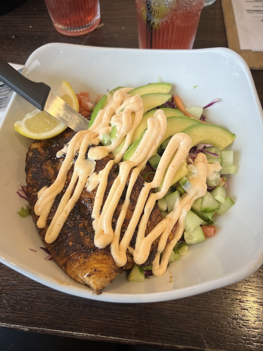 Hidden Pines Bar & Grill - Photo 3