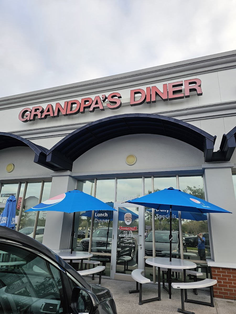 Grandpa's Diner - Photo 3
