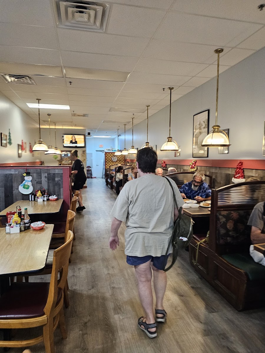 Grandpa's Diner - Photo 6