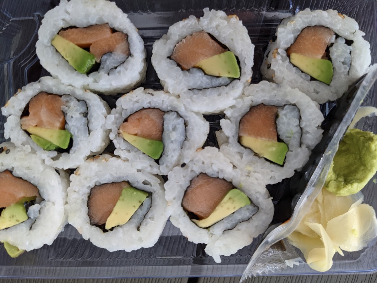 Koung Sushi Mart - Photo 7