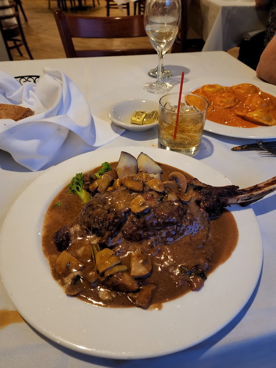 Nonno's Italian Restaurant - Photo 9
