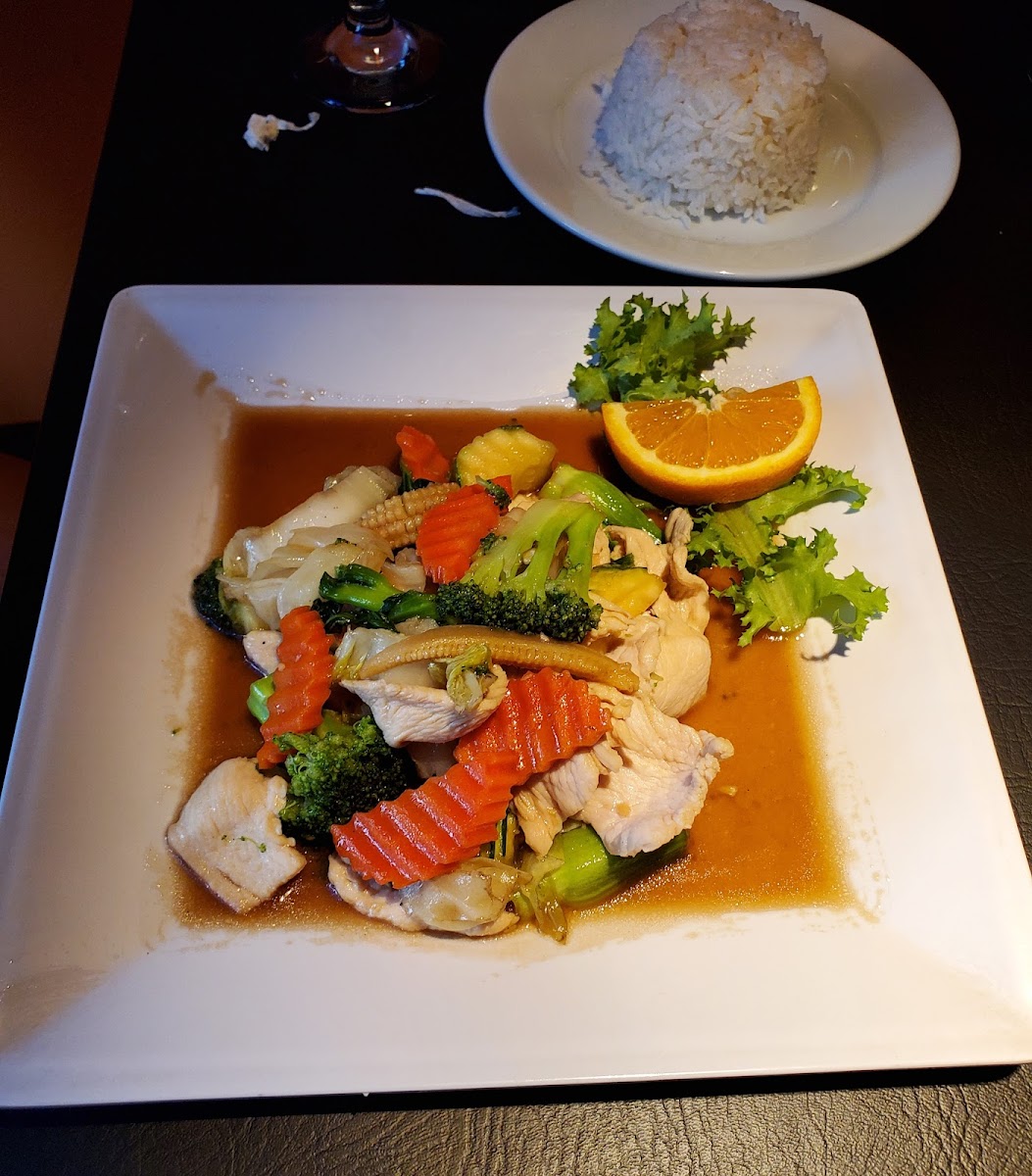 Thai Pepper Restaurant - Photo 6