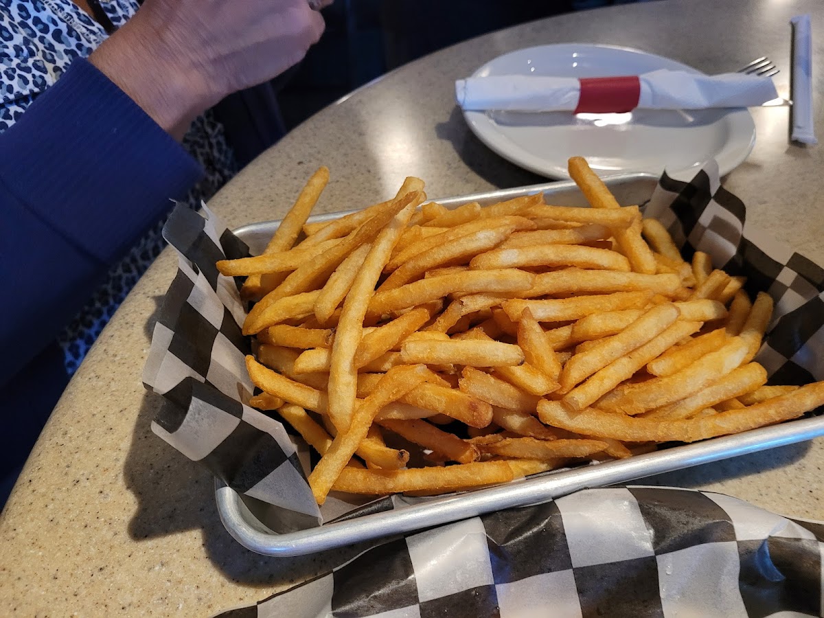 Recovery Sports Grill - Photo 6