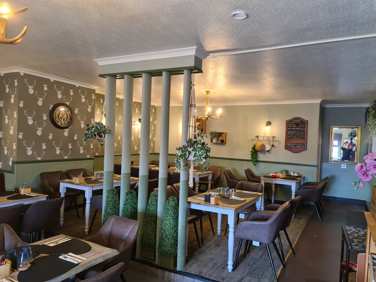 Tutties Neuk Inn