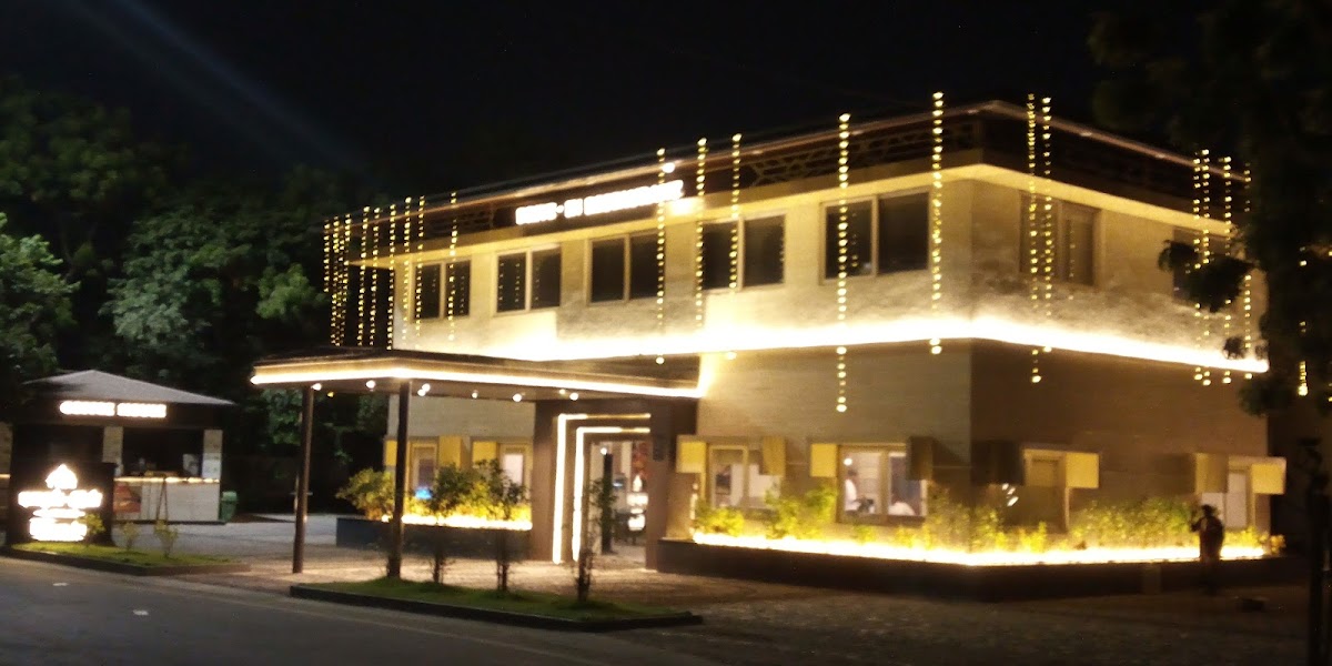 TTDC Drive-In Restaurant - Photo 5