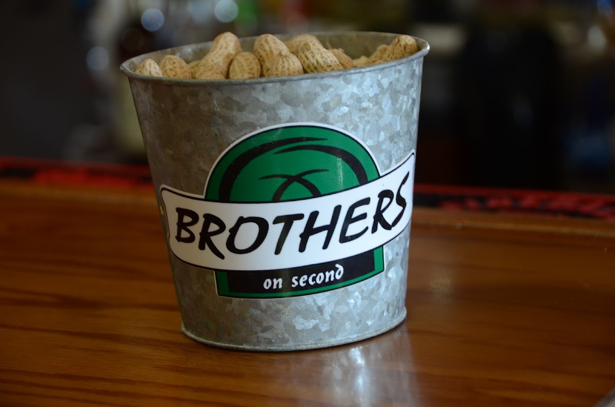 Brothers On 2nd - Photo 9