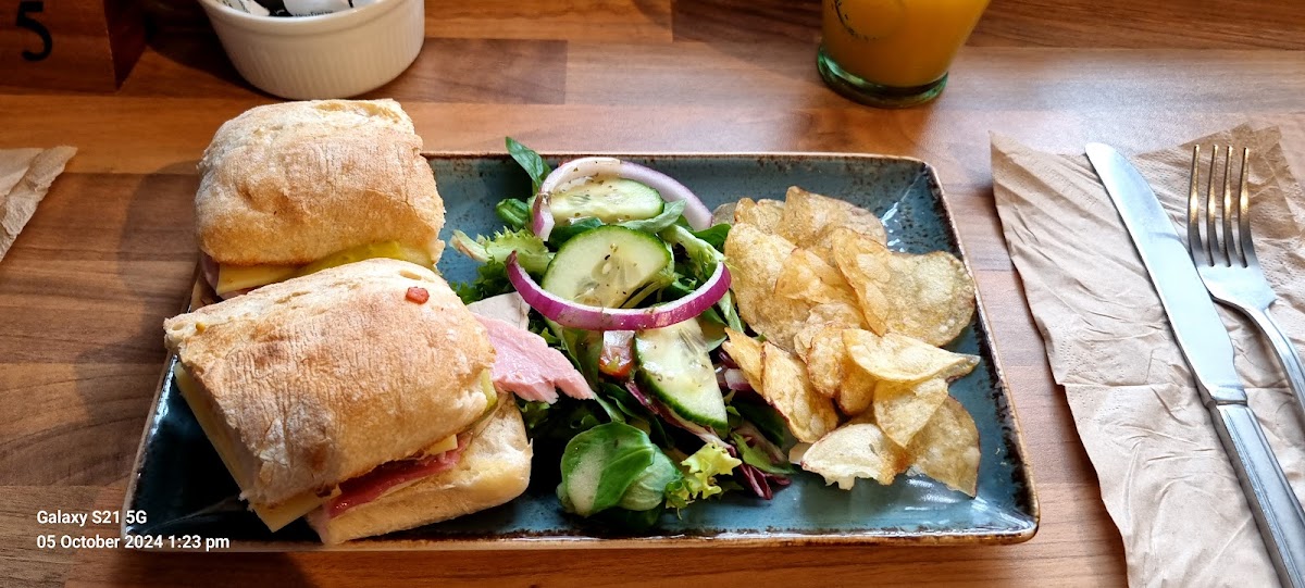 Rankin's Cafe - Photo 2