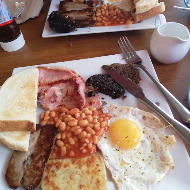 English Breakfast with Haggis and Blood Pudding