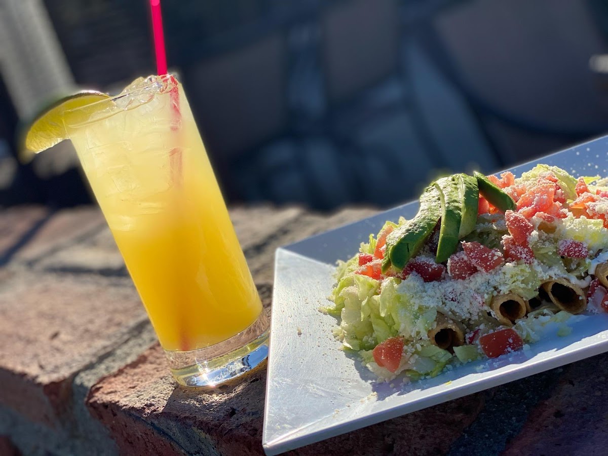 Westwind Bar and Grill - Photo 8