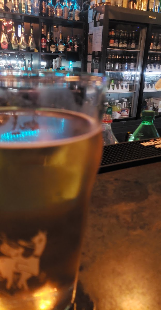 Ducky's Pub - Photo 6