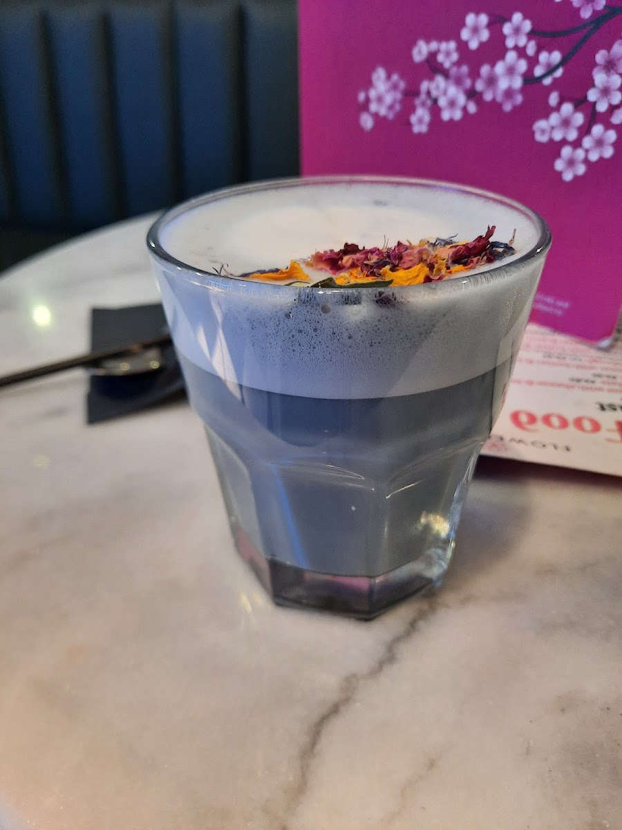 Flower Cafe Newcastle - Photo 8