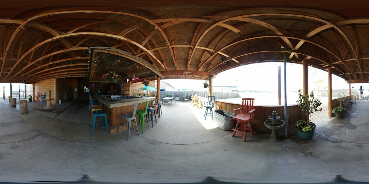 The Alibi Lounge - Photo 3