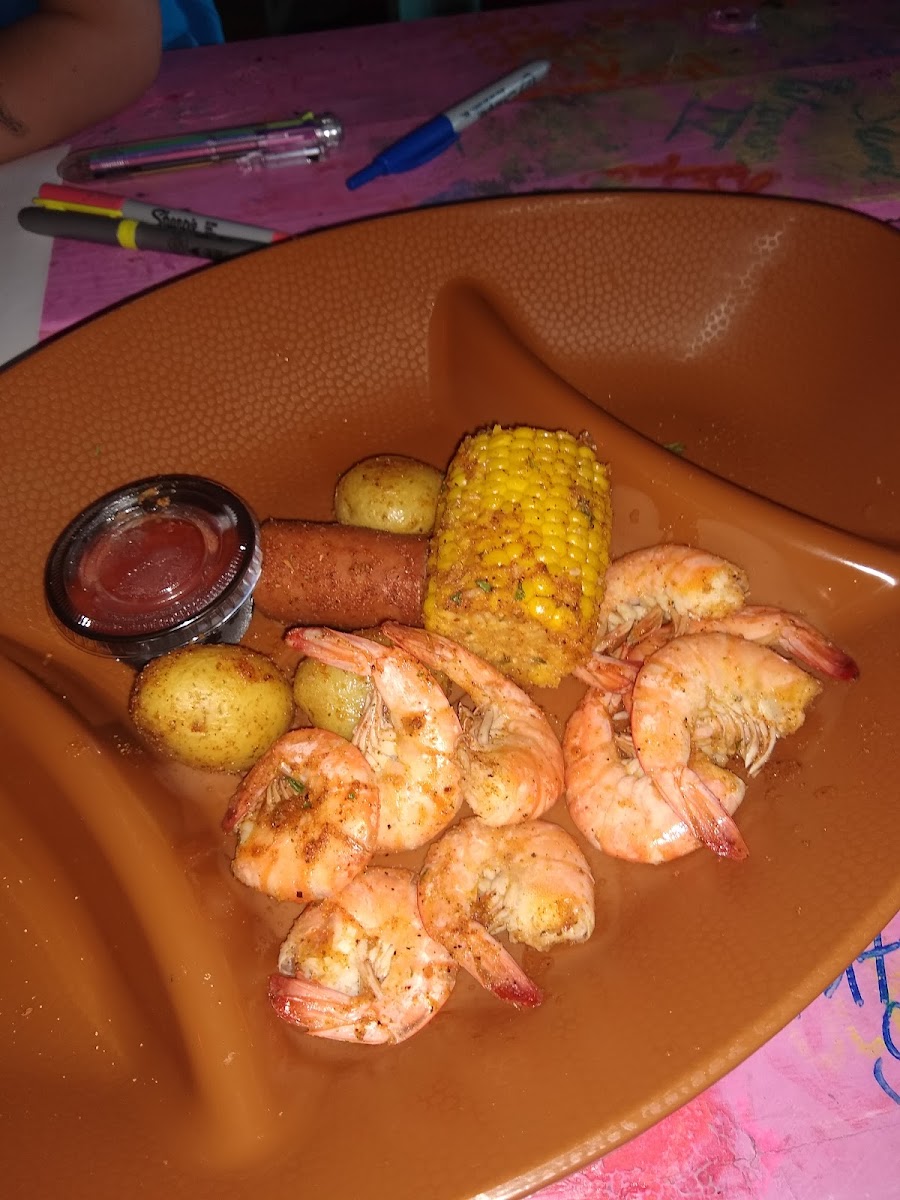 Joie's Cajun Restaurant - Photo 9