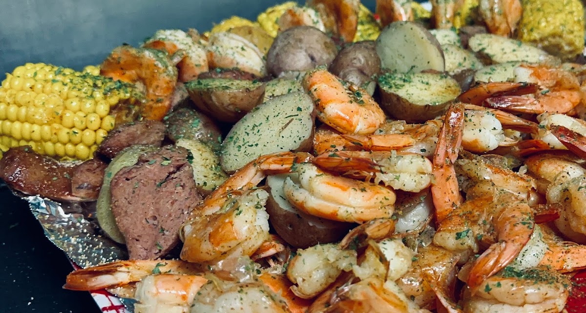 Joie's Cajun Restaurant - Photo 3