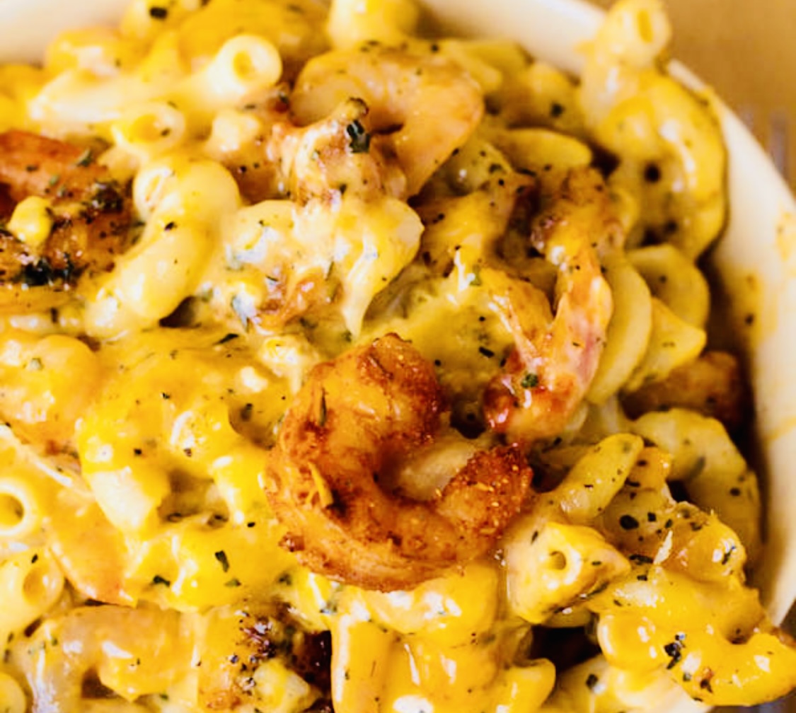 Joie's Cajun Restaurant - Photo 7