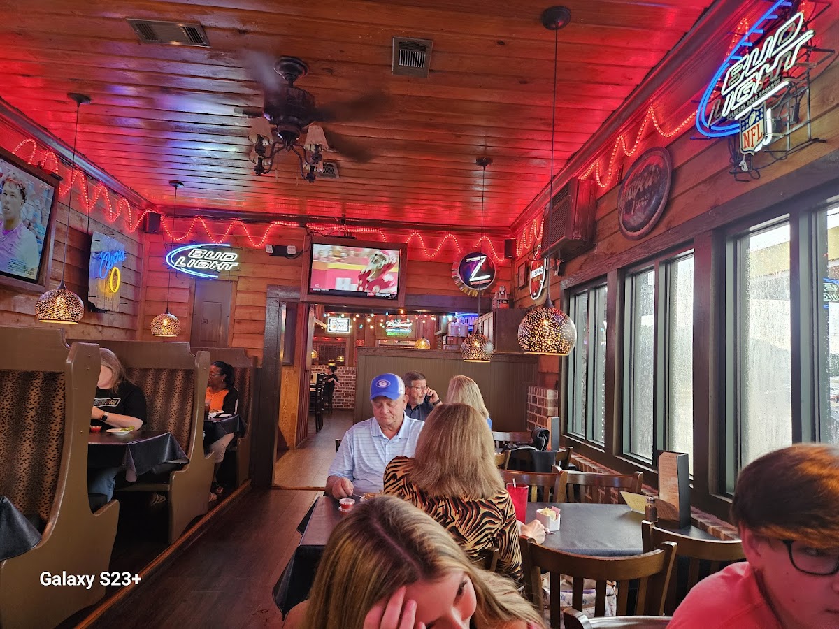 Jake & Rip's - Photo 2