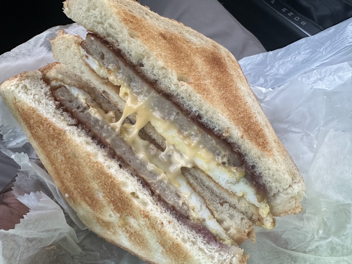 Roy's Steak & Subs - Photo 7