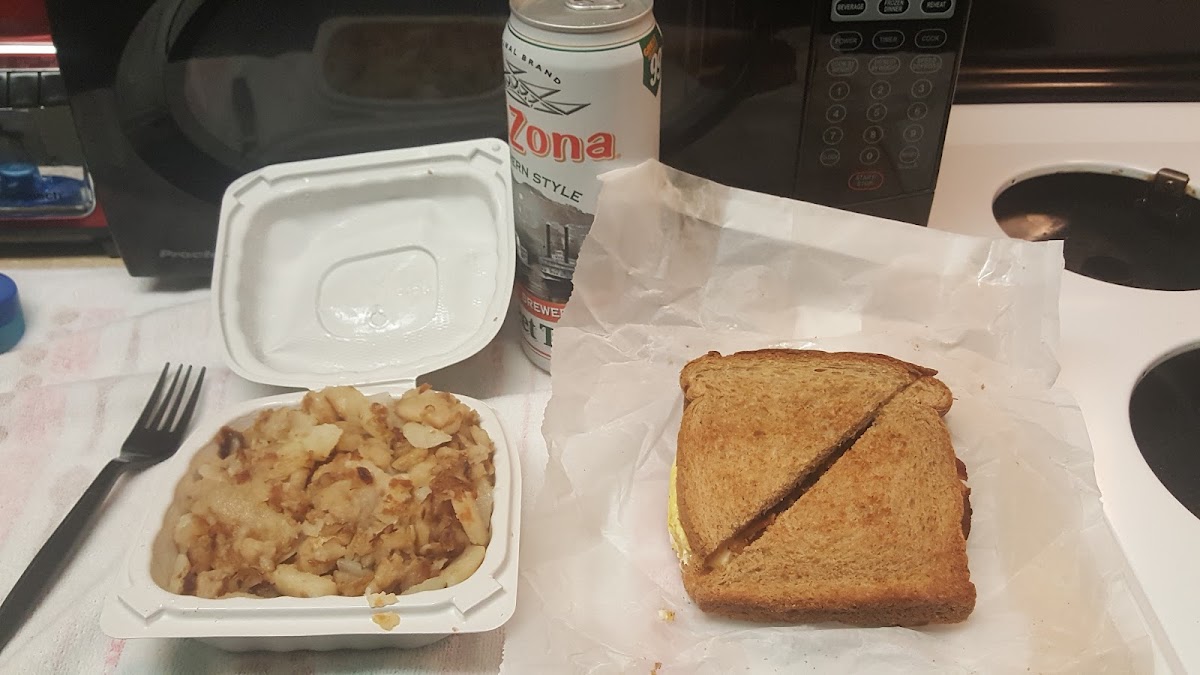 Roy's Steak & Subs - Photo 8