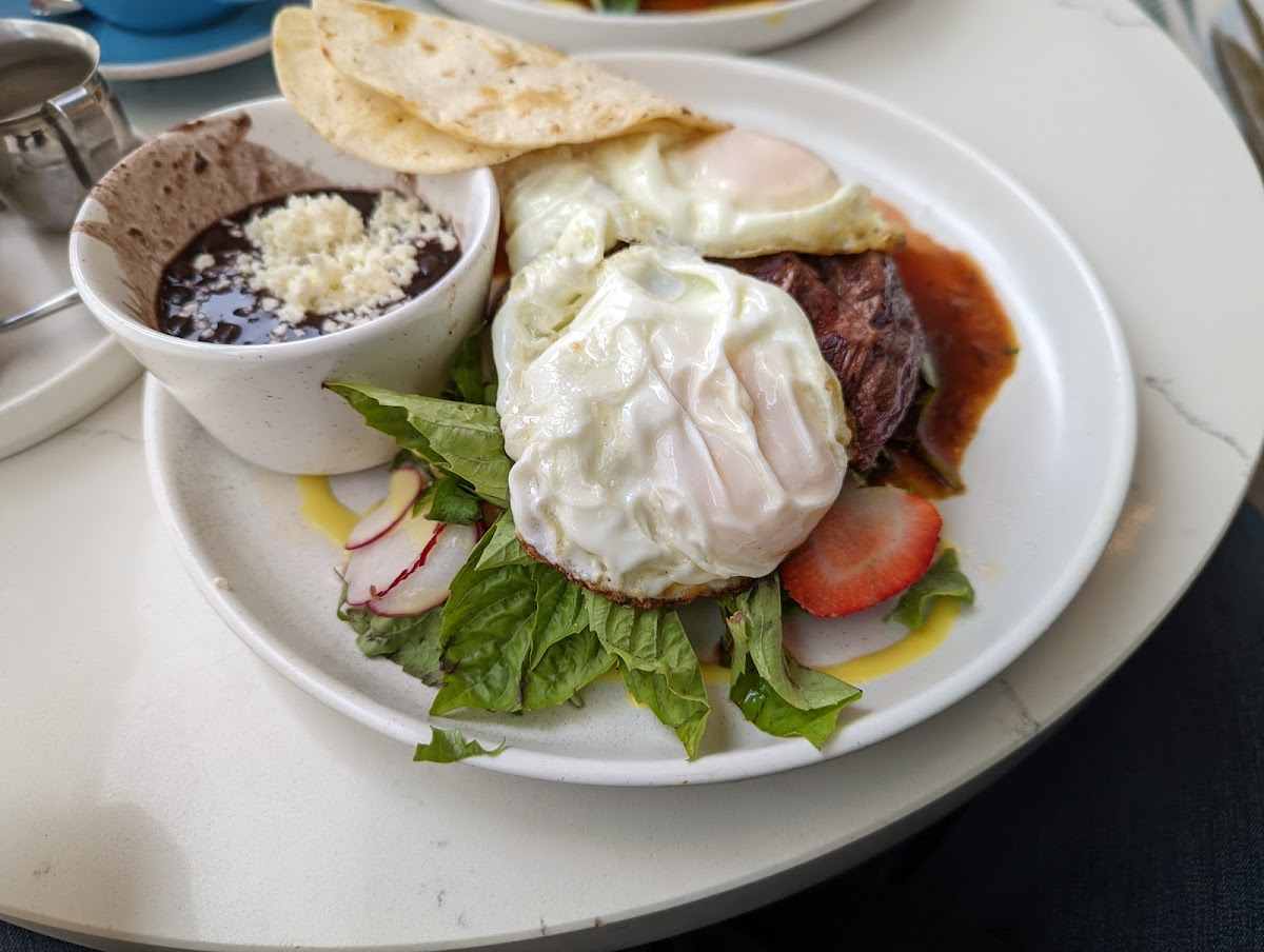 Café Bomba - Photo 6