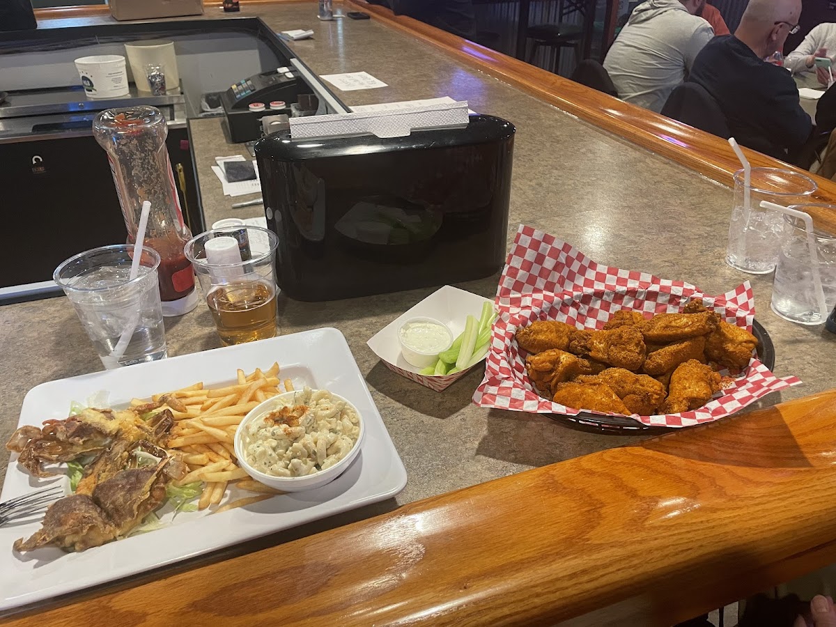Falls Crab Shack - Photo 3