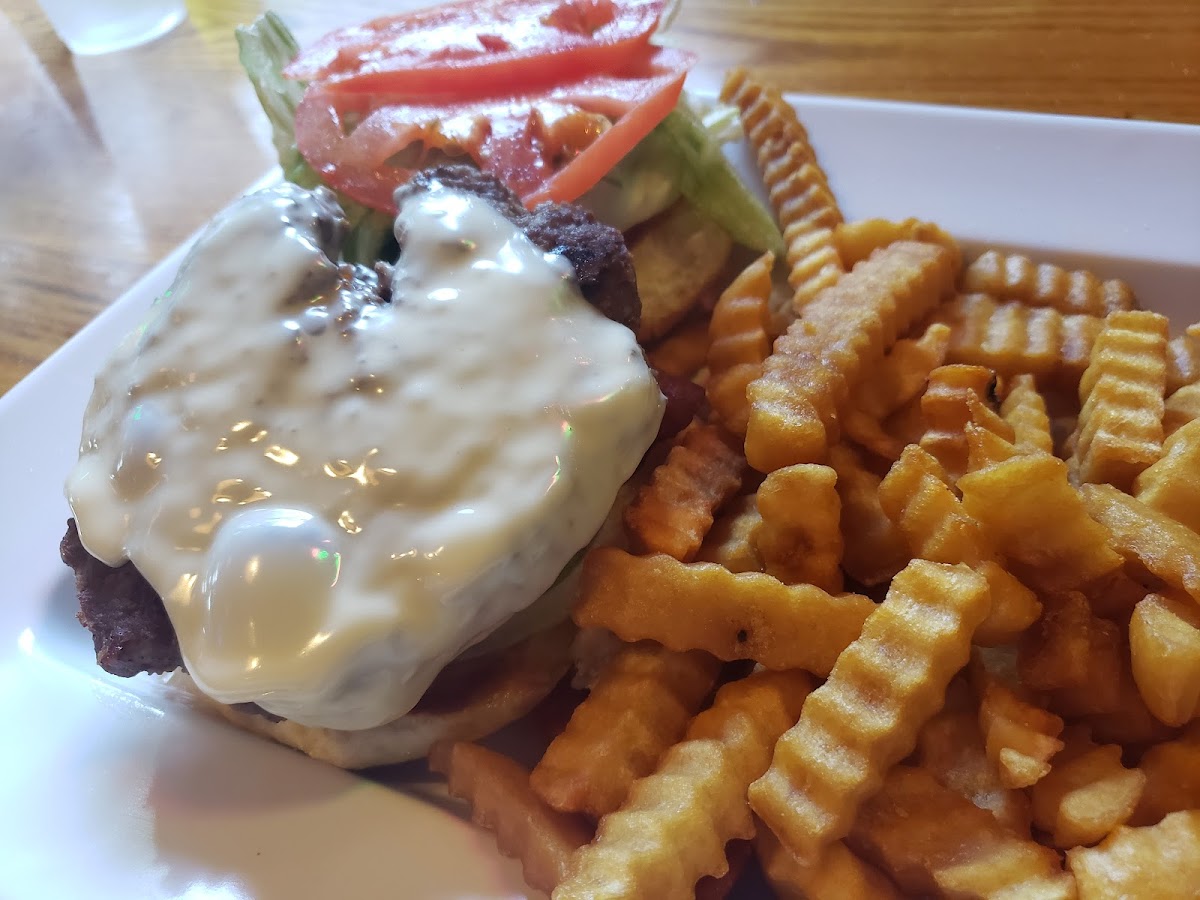 Falls Crab Shack - Photo 6