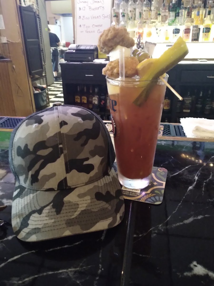 Flo's Kenwood Tap - Photo 4