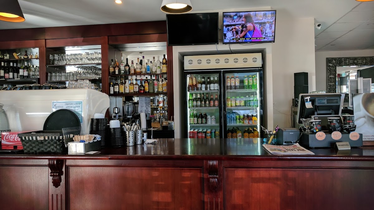 Coffee Barn Bistro & Bar