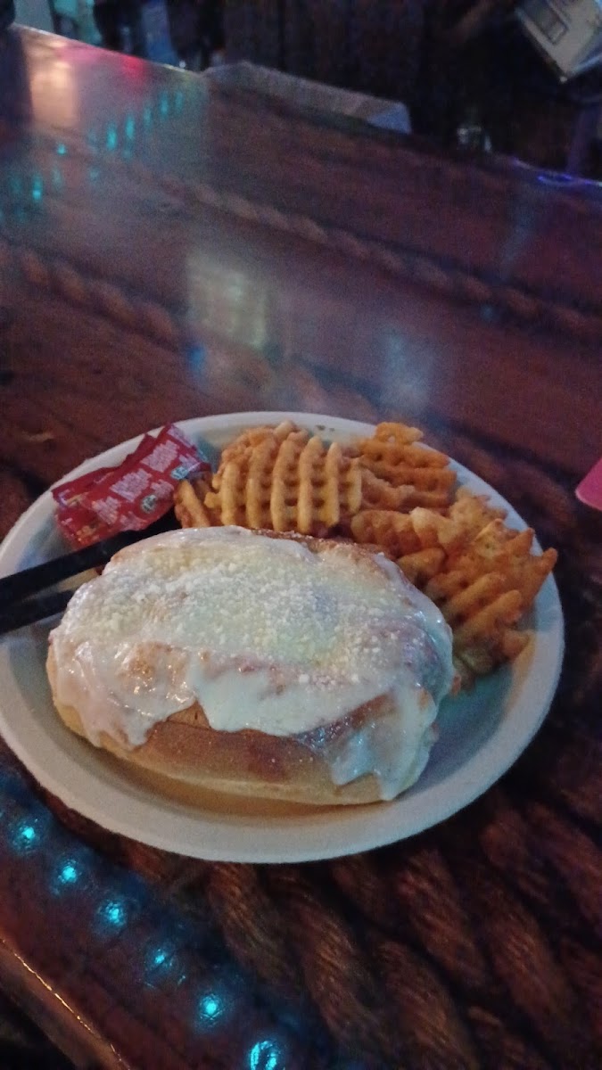 Barracuda Taphouse & Grill - Photo 8