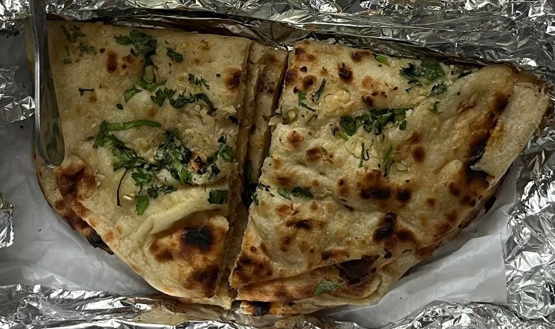 Bombay Curry And Grill - Photo 2