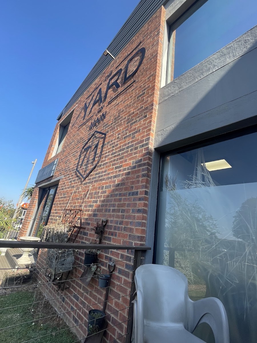 Brad's Cafe