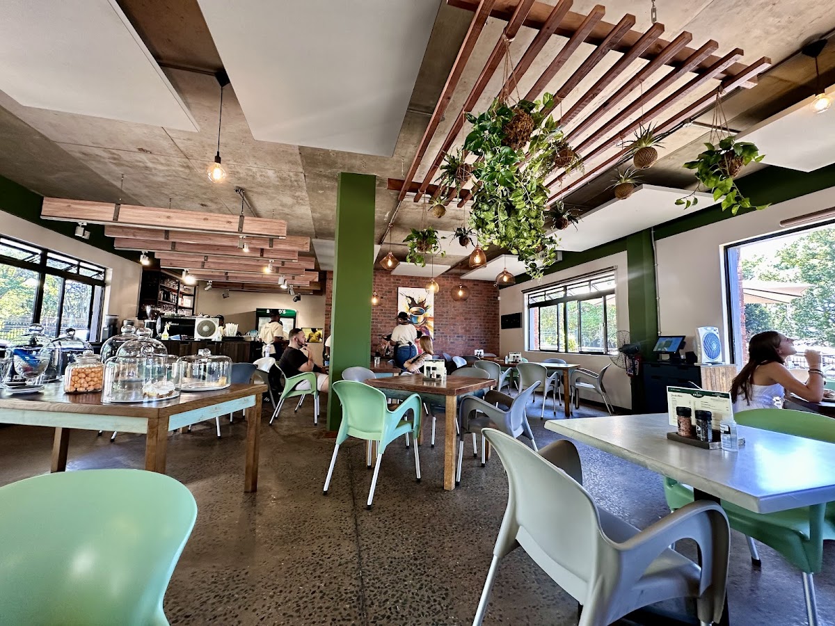 Brad's Cafe - Photo 1
