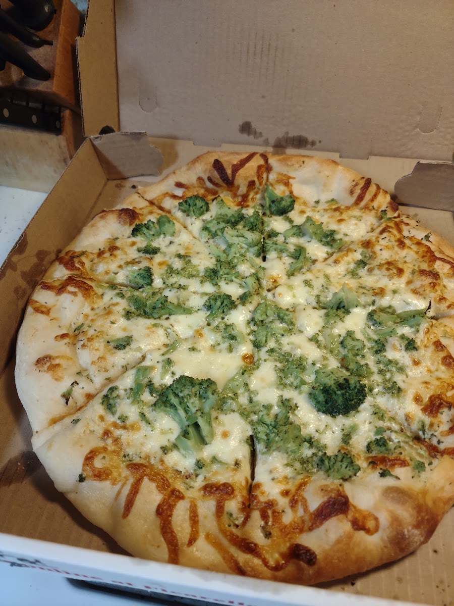 Ficarella's Pizzeria - Photo 9