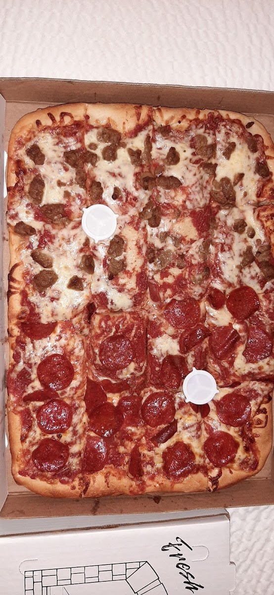 Ficarella's Pizzeria - Photo 7