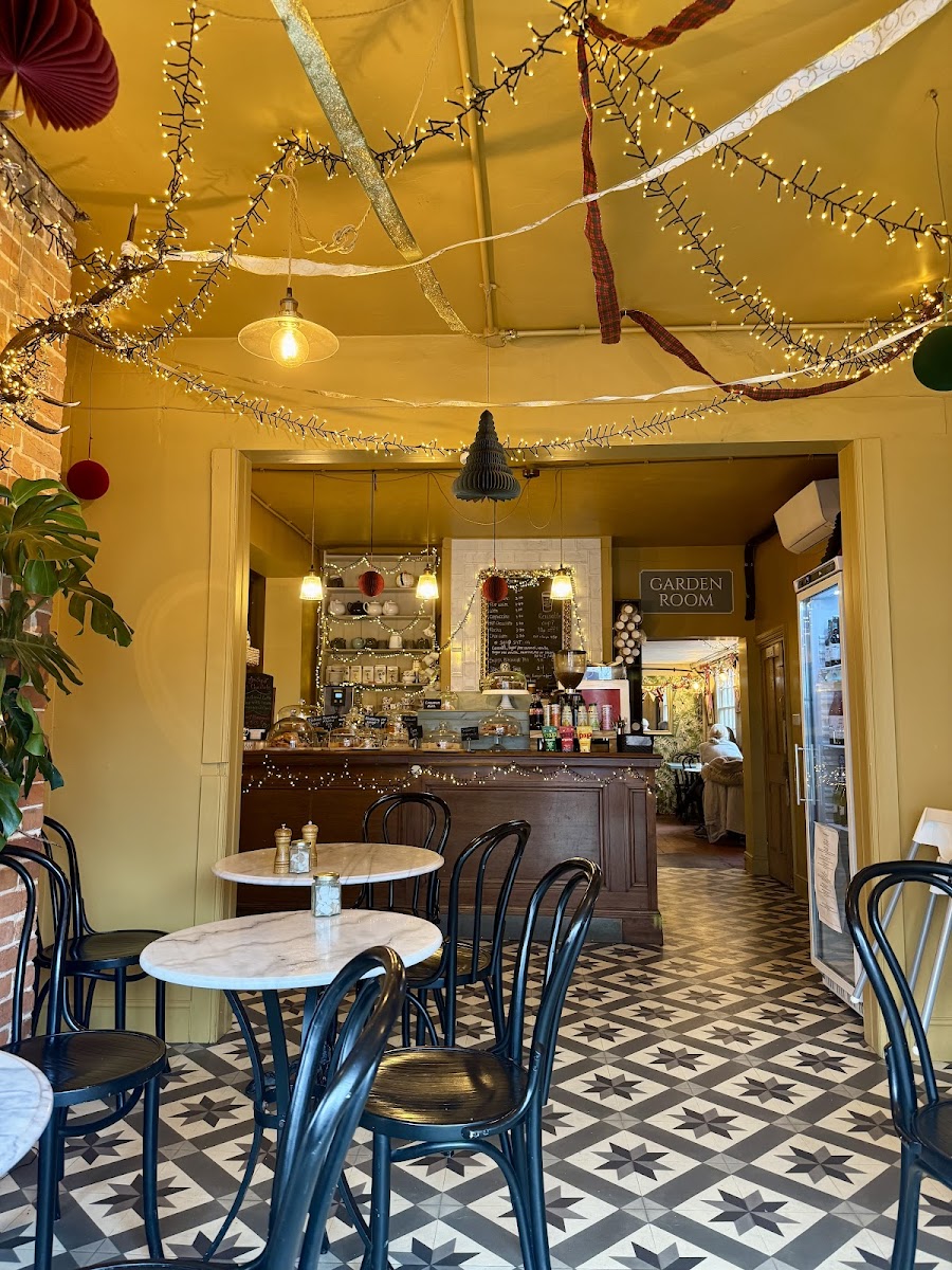 The Post House Cafe - Photo 7