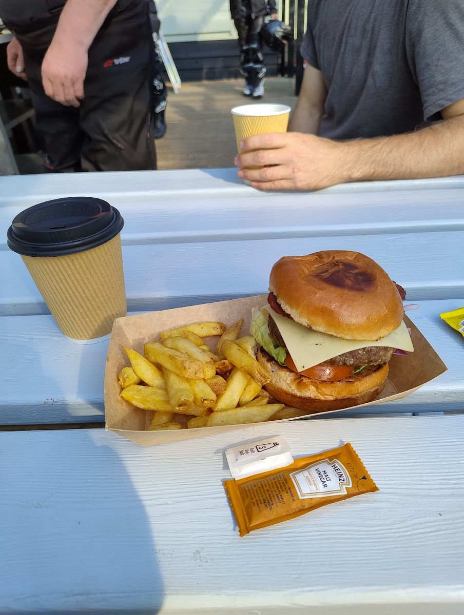 Montford Bridge Cafe - Photo 7
