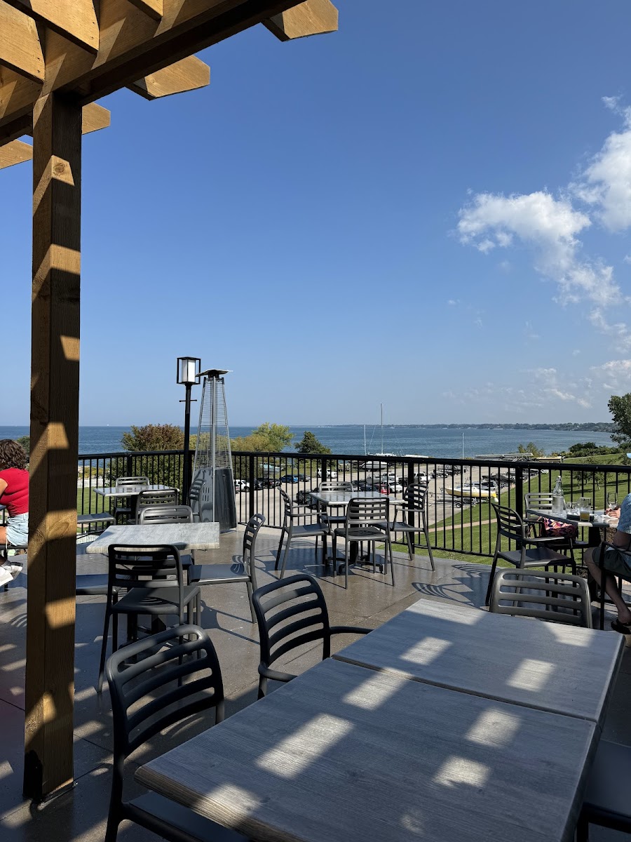 The Shore: Waterfront Restaurant