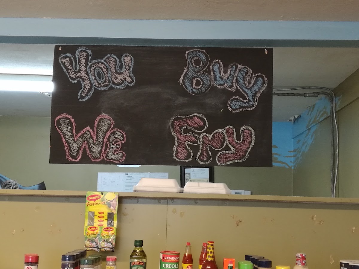 Carolina Seafood - Photo 1